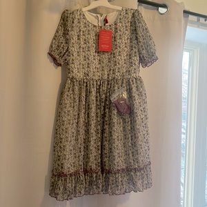 Girls dress